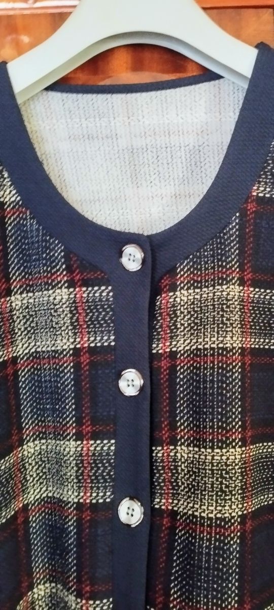 CHAQUETA DE CUADROS. XL. NUEVA.