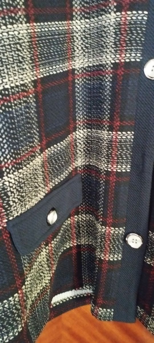 CHAQUETA DE CUADROS. XL. NUEVA.