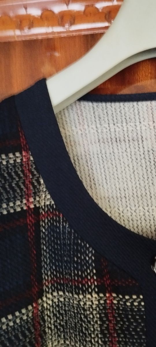 CHAQUETA DE CUADROS. XL. NUEVA.