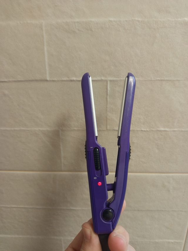 Plancha pelo viaje tamaño mini