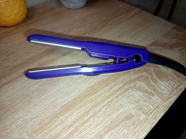 Plancha pelo viaje tamaño mini