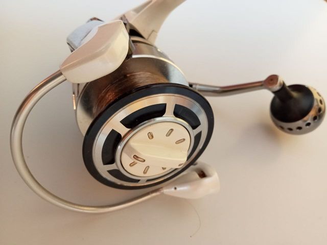 Carrete de pesca kona Aruba