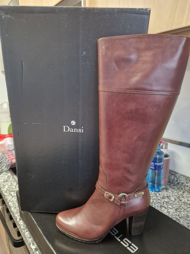 Botas piel marrón