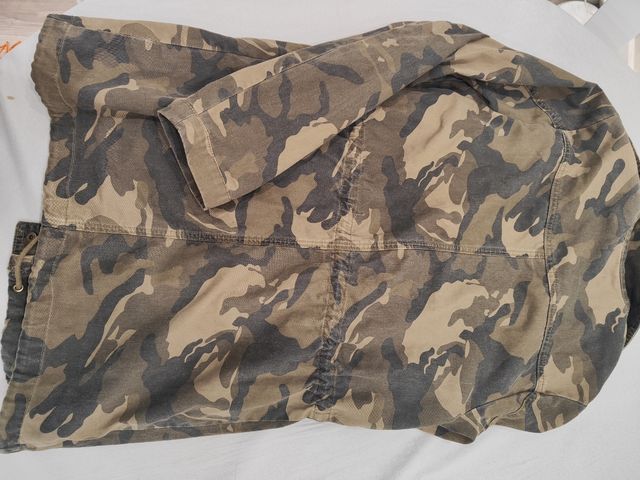 Cazadora camuflaje