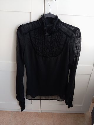 Blusa plumeti Stradivarius  OP