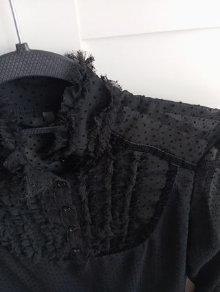 Blusa plumeti Stradivarius  OP