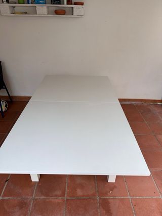 Mesa extensible blanca COMO NUEVA