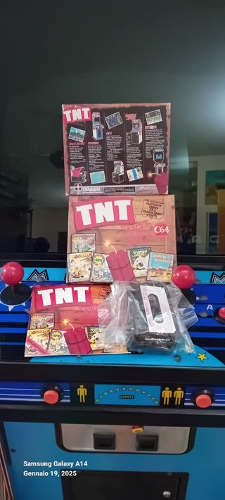 Raccolta giochi TNT per Commodore 64 