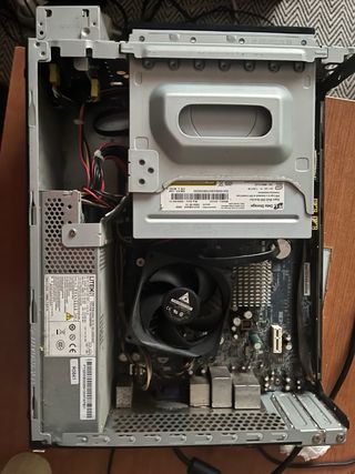Pc emachine AMD se enciende  pero no se ve nada 