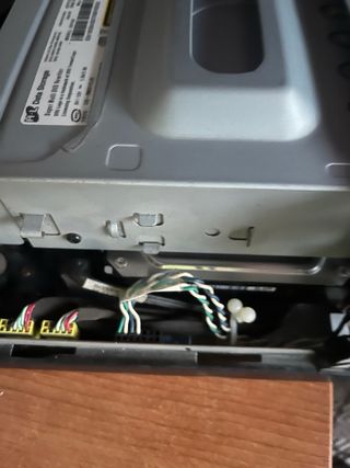 Pc emachine AMD se enciende  pero no se ve nada 