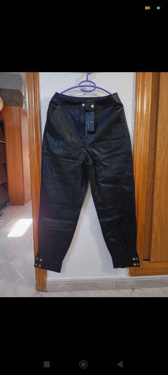Pantalones cuero NUEVOS