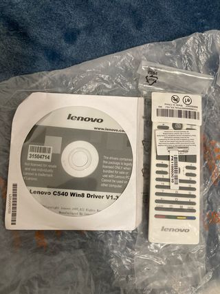 LENOVO Ordenador sobre mesa todo en 1