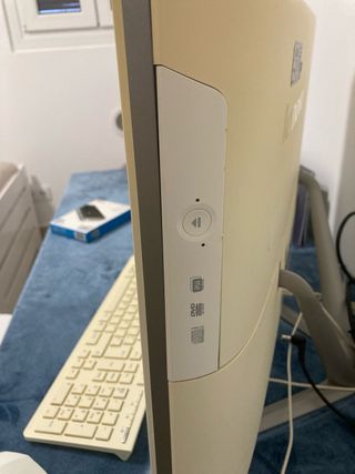 LENOVO Ordenador sobre mesa todo en 1