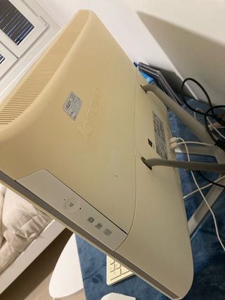 LENOVO Ordenador sobre mesa todo en 1