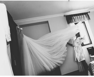 Sobrefalda de tul de novia de pornovias