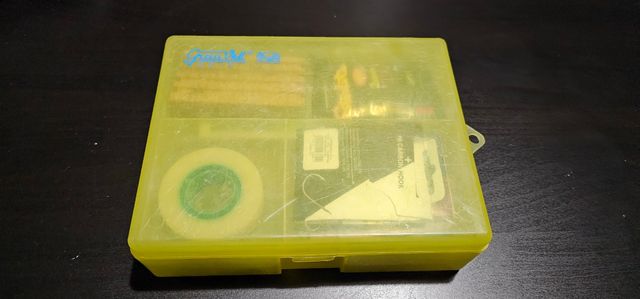 Caja & Artículos de pesca