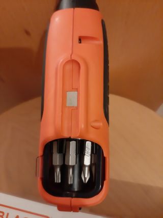 Screwdriver 3,6V Litio con 8 inserti