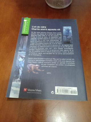 La tumba tenebrosa (Planeta & Oxford) (Spanish Edition)