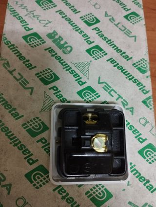 Interruptor monopolar Plastimetal