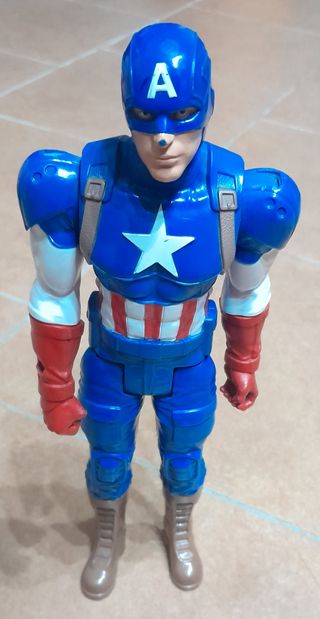 Action figure Captain America alto 30 centimetri