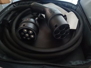 Cable carga batería coche eléctrico