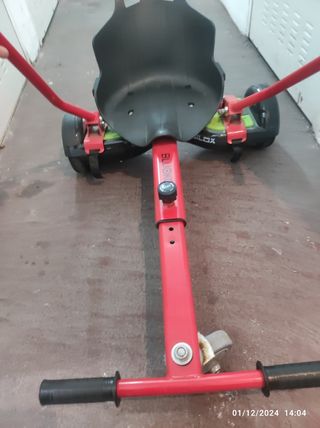 hoverboard Nilox, con asiento instalado