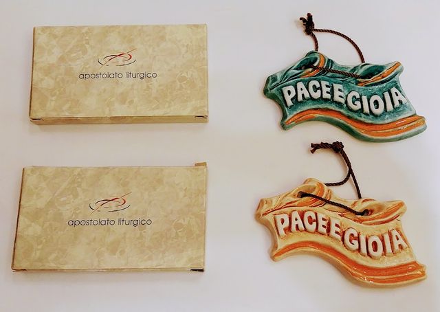 Apostolato Liturgico - Coppia scritte in ceramica