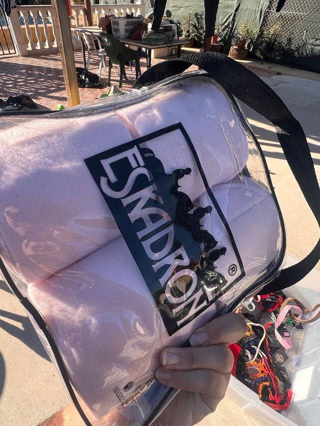 Vendas Eskadron Rosas Caballo