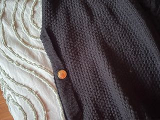 Poncho jersey stradivarius negro talla S