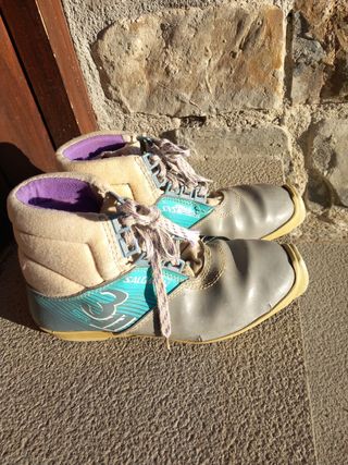 Botas de esqui de fondo. Talla 38