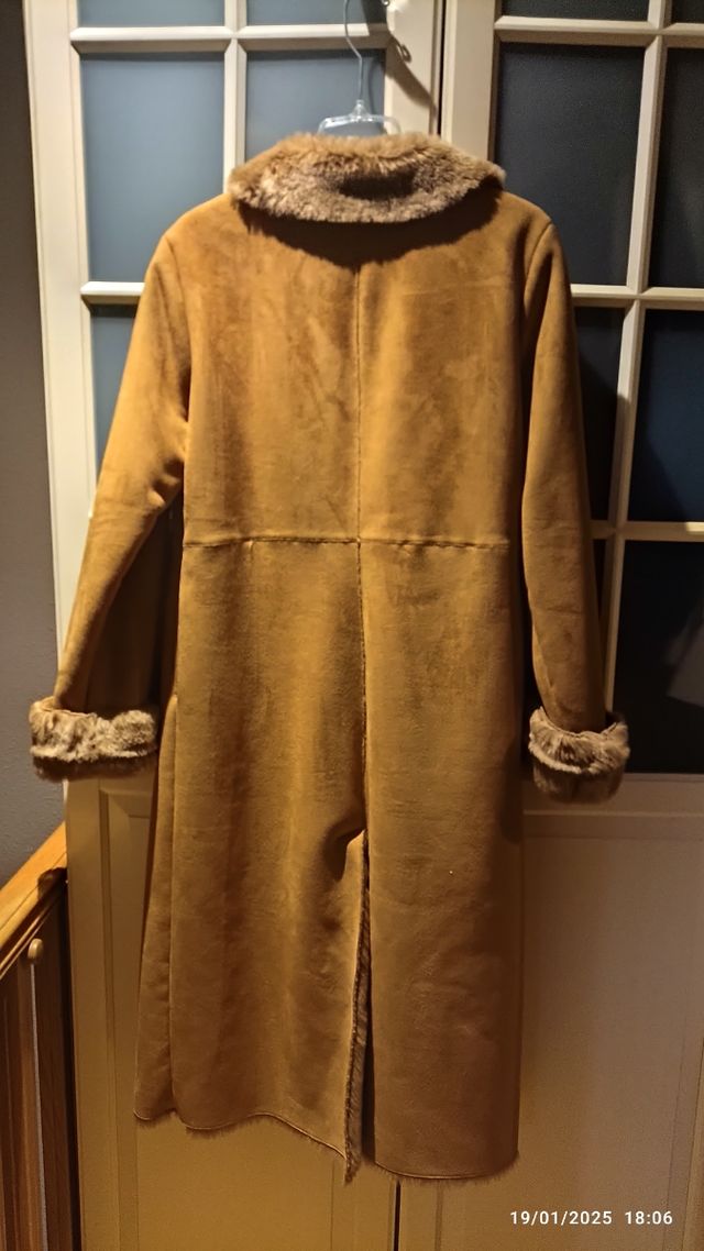 Abrigo pelo largo