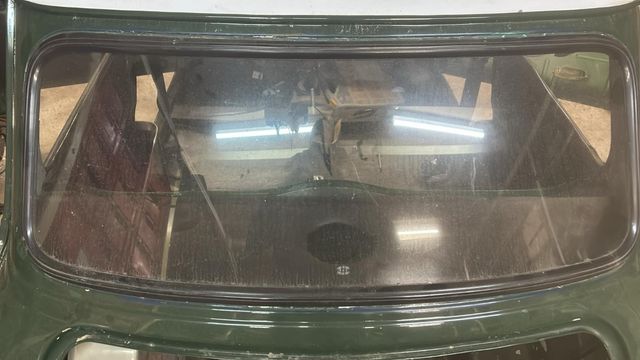 Authi Mini Cooper 1300 - Luna trasera