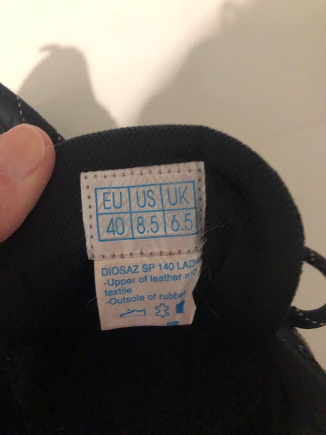 Zapatos treking numero 40