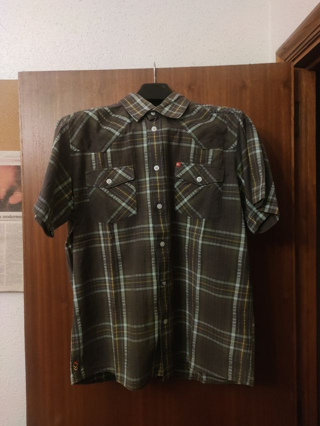 Camisa quiksilver manga corta