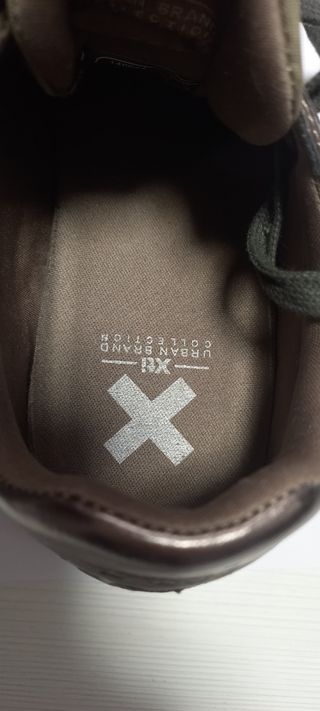 Sneakers XTI marrones
