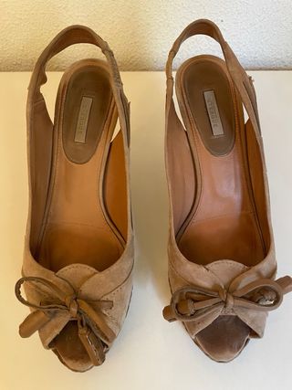 Zapatos de ante beige de Uterque