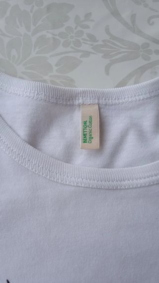 Camiseta manga larga para niñas marca benetton