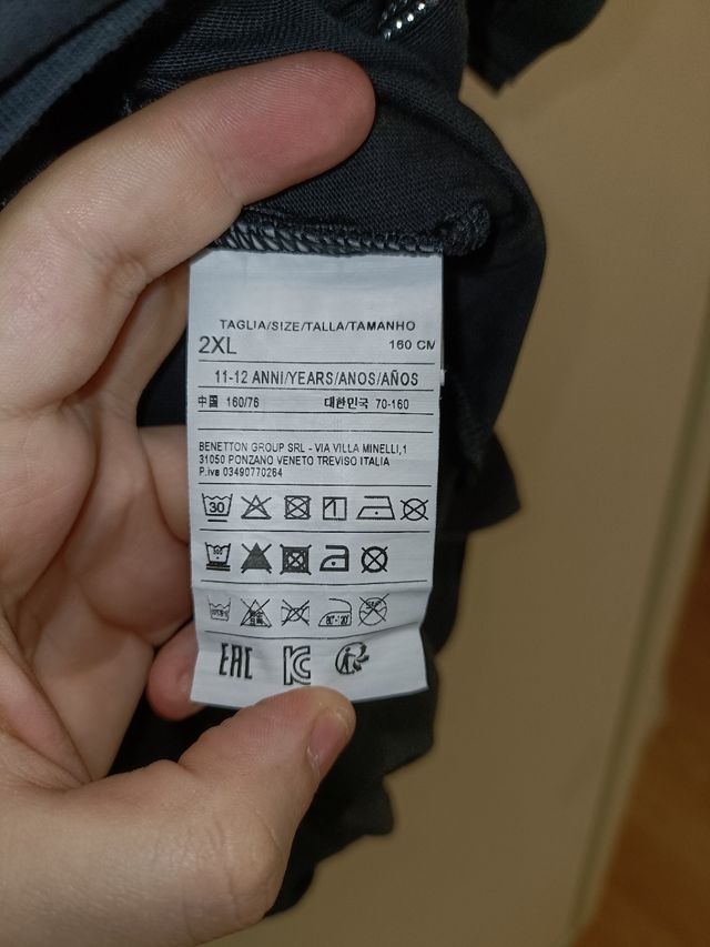 Maglia nera con scritta