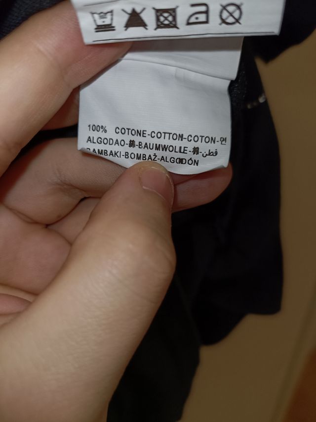 Maglia nera con scritta