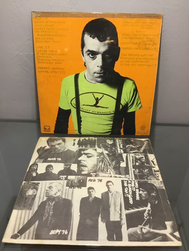 VINILO- IAN DURY, NEW BOOTS AND PANTIES!!