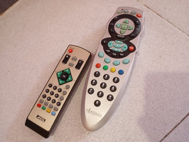 Se vende mando a distancia de tv