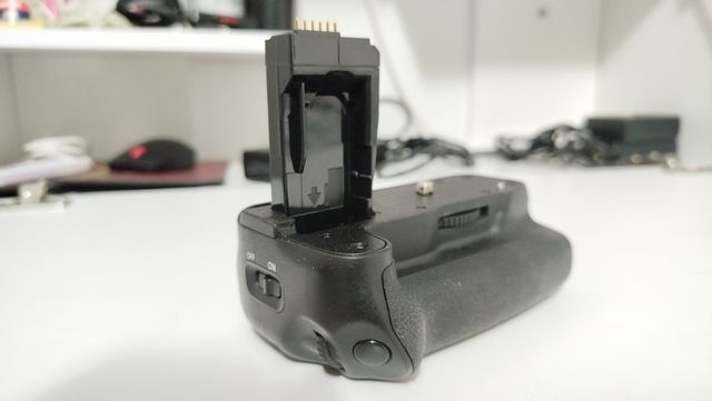 Battery Grip BG-E18 Canon 750D 760D LP-E17 