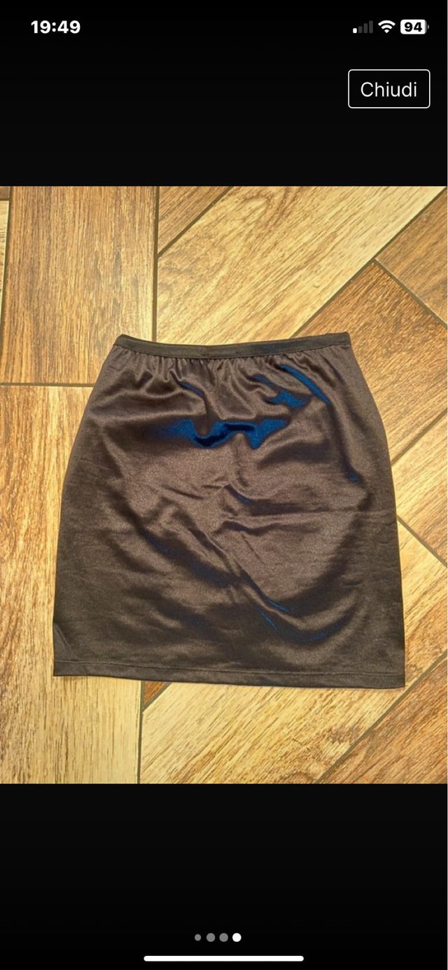 Gonna in raso nera Subdued