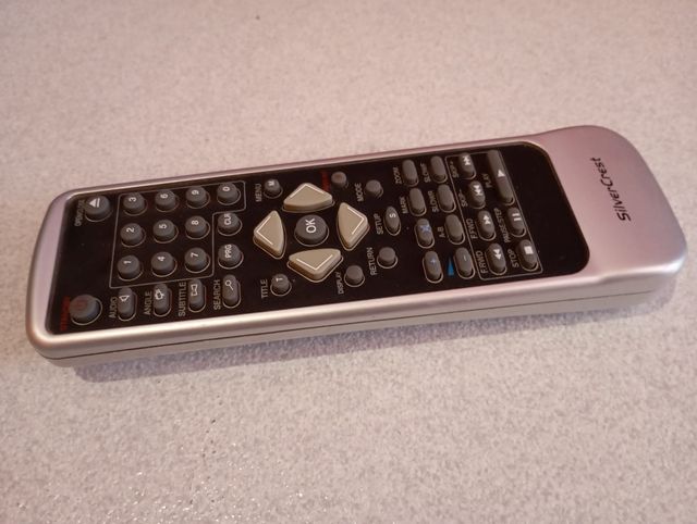 Se vende mando a distancia DVD   Vende