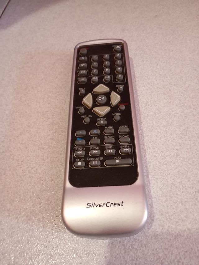 Se vende mando a distancia DVD   Vende