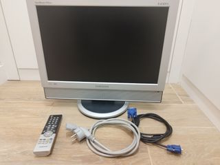 Monitor 19'' LCD TV SAMSUNG syncmaster 940MW