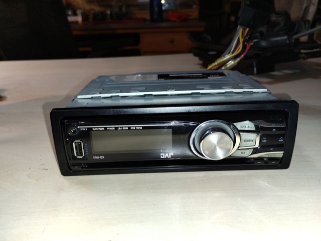 RADIO CD, USB, AUX JVC