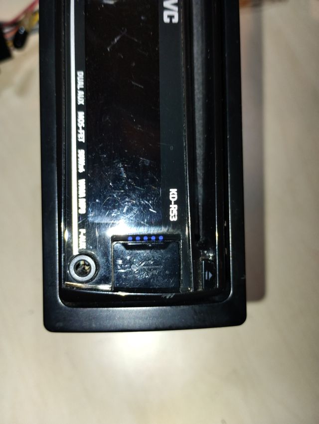 RADIO CD, USB, AUX JVC