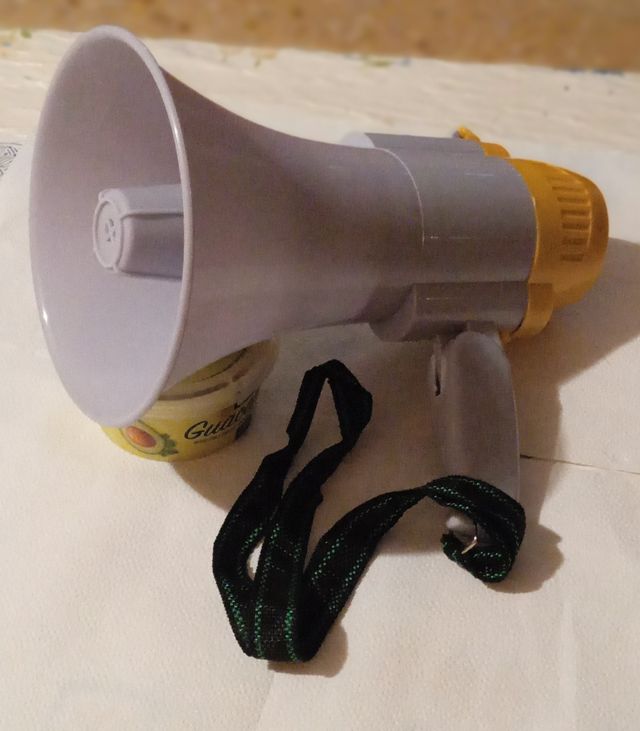 Megáfono portátil