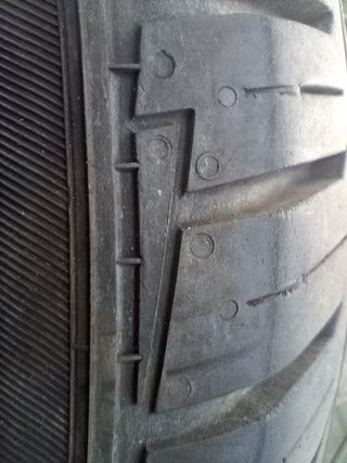 Neumático R14